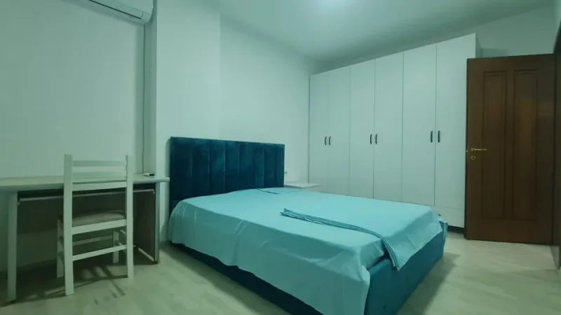 Durres, jap me qera apartament 2+1 Kati 8, 90 m² 550 € (Astir)