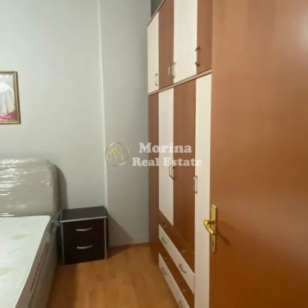 Tirane, jepet me qera apartament 1+1 Kati 6, 75 m² 700 € (Rruga Hamdi Sina)