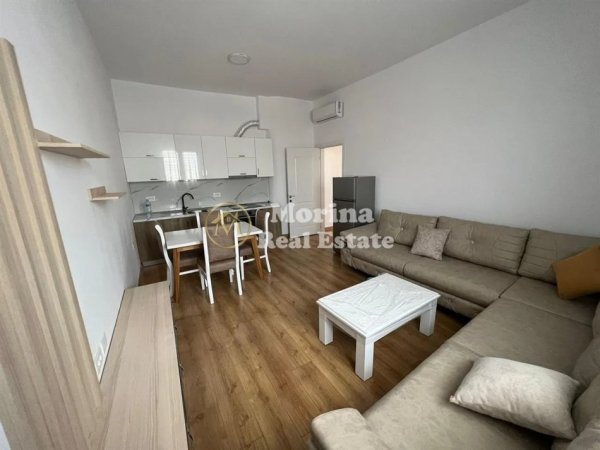 Tirane, jepet me qera apartament 2+1 Kati 3, 85 m² 400 € (Kamez)