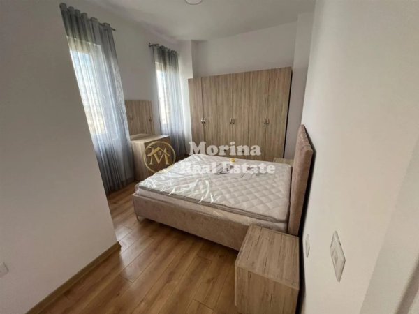 Tirane, jepet me qera apartament 2+1 Kati 3, 85 m² 400 € (Kamez)