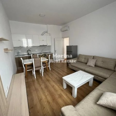 Tirane, jepet me qera apartament 2+1 Kati 3, 85 m² 400 € (Kamez)
