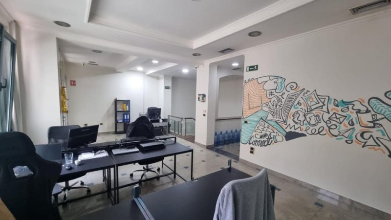 Tirane, shitet ambjent biznesi Kati 0, 350 m² 1.500.000 € (SHESHI WILLSON)