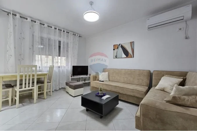 Tirane, jepet me qera apartament 1+1 Kati 2, 60 m² 550 € (Shkolla Baletit)