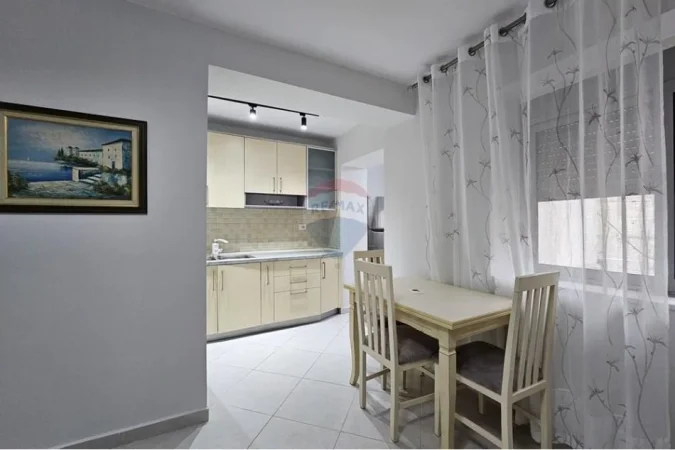 Tirane, jepet me qera apartament 1+1 Kati 2, 60 m² 550 € (Shkolla Baletit)