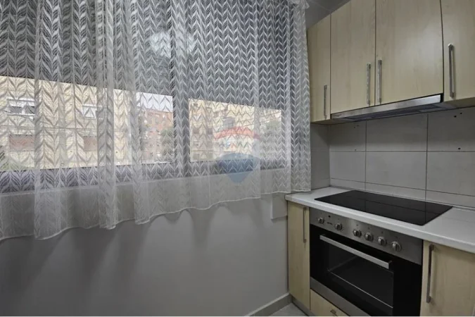 Tirane, jepet me qera apartament 1+1 Kati 2, 60 m² 550 € (Shkolla Baletit)