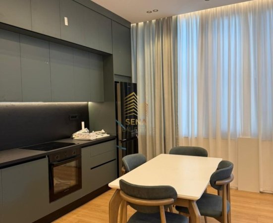 Tirane, jepet me qera apartament 2+1 Kati 1, 85 m² 900 € (Rruga Rrapo Hekali)