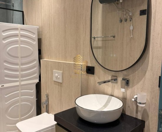 Tirane, jepet me qera apartament 2+1 Kati 1, 85 m² 900 € (Rruga Rrapo Hekali)