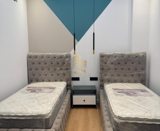 Tirane, jepet me qera apartament 2+1 Kati 1, 85 m² 900 € (Rruga Rrapo Hekali)