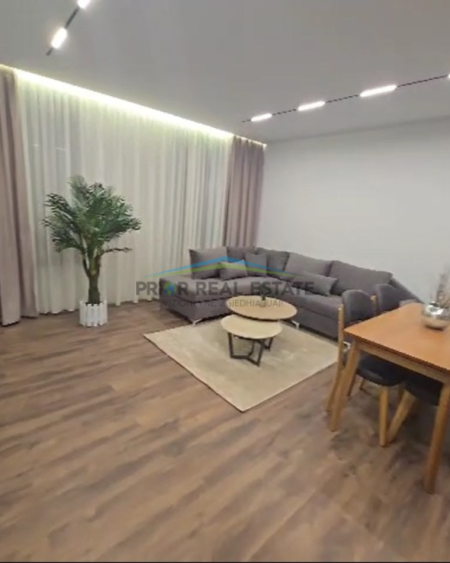 Tirane, jepet me qera apartament 2+1+ Post Paking Kati 4, 100 m² 750 € (Rruga Jordan Misja)