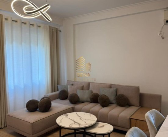 Tirane, jepet me qera apartament 2+1 Kati 2, 85 m² 800 € (Rruga Rrapo Hekali)