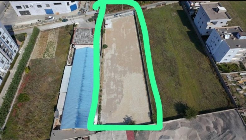 Tirane, shitet toke , 2.000 m² (PRUSH)