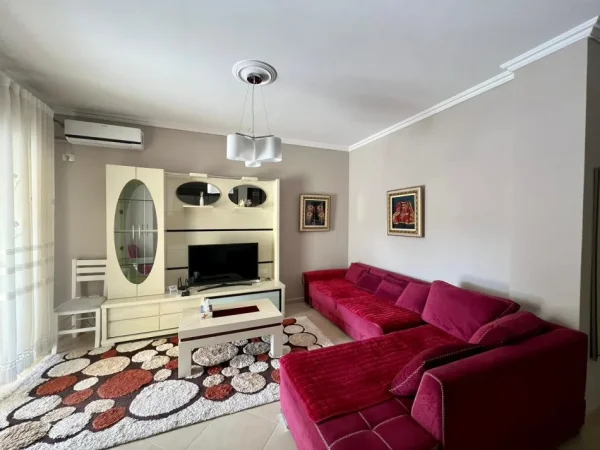 Tirane, jepet me qera apartament 1+1 Kati 1, 75 m² 550 € (DON BOSKO)