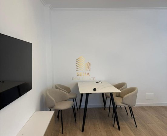 Tirane, jepet me qera apartament 2+1+Ballkon Kati 2, 85 m² 800 € (Rruga Rrapo Hekali)