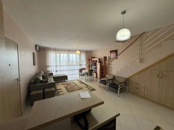 Tirane, shitet apartament duplex Dublex Kati 1, 290.000 € (kodra e diellit)
