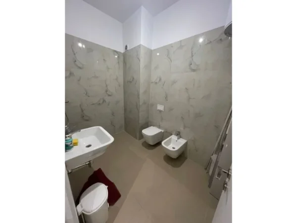 Tirane, shitet apartament 2+1+Aneks+Ballkon Kati 7, 119 m² 340.000 € (Square 21(Arlis))