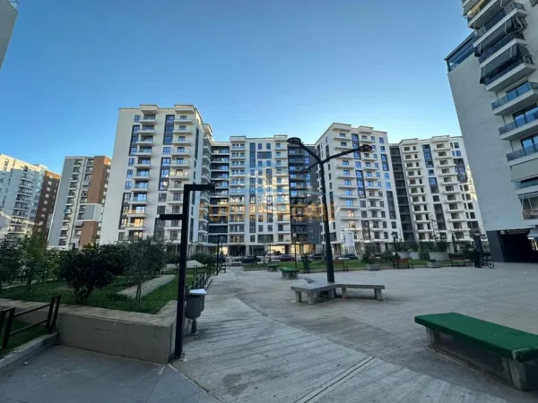 Tirane, shitet apartament 2+1+Ballkon Kati 8, 103 m² 166.000 € (Garden Residence Turdiu)