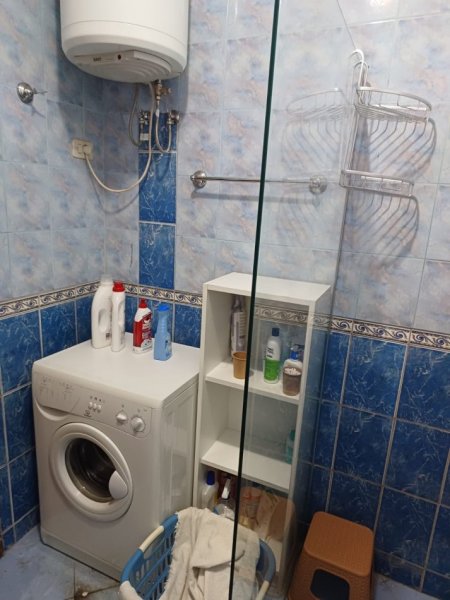 Tirane, jap me qera apartament 2+1+Ballkon Kati 8, 110 m² (Selvia, afer gjimnazit Partizani)