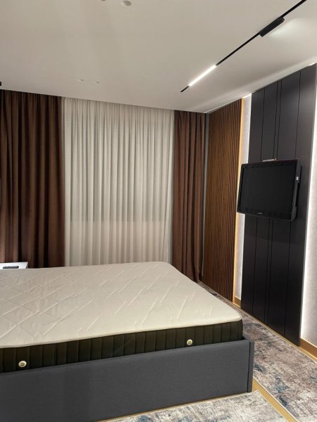 Tirane, jepet me qera apartament 2+1+Ballkon Kati 5, 113 m² 700 € (Rruga Sabri Preveza)