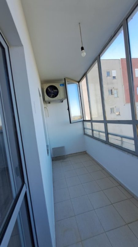 Tirane, shitet apartament 2+1+Ballkon Kati 5, 78 m² 85.000 € (Prane Vila L2)