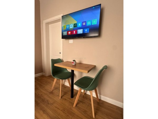 Tirane, jepet me qera apartament 2+1 Kati 2, 75 m² 1.200 € (Rruga e Durresit)