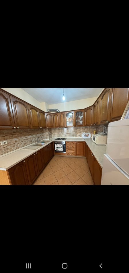 Tirane, shitet apartament 2+1+Ballkon Kati 7, 84 m² 120.000 € 