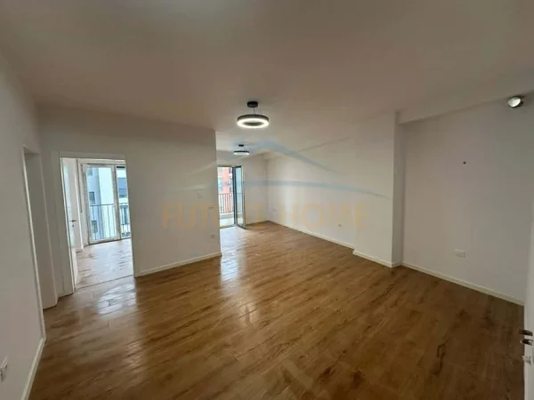 Tirane, shitet apartament 2+1+Ballkon Kati 7, 88 m² 149.000 € (UNAZA E RE)