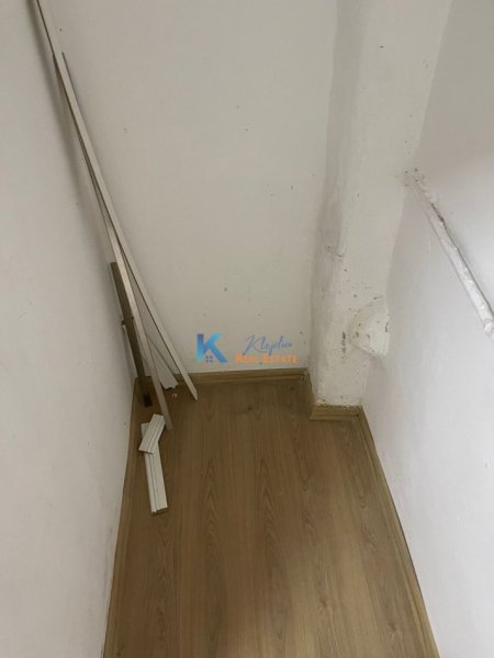 Tirane, jap me qera ambjent biznesi Kati 2, 70 m² (Kryqezimi i Vasil Shantos)