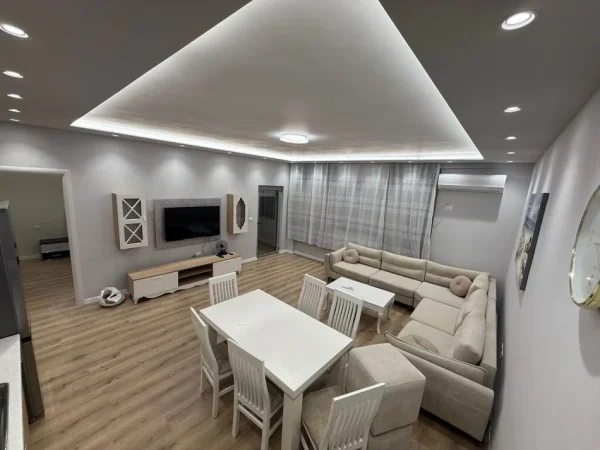 Tirane, jepet me qera nga Pronari, pa-komision apartament 1+1+Ballkon Kati 4, 76 m² 550 € (Rruga Teodor Keko)