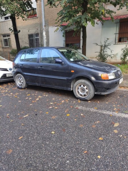 Tirane, shes makine VW Polo Benzin, e zeze manuale Kondicioner 1.100 €