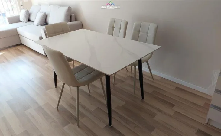 Tirane, jepet me qera apartament 1+1 Kati 4, 65 m² 520 € (Rruga Demneri)