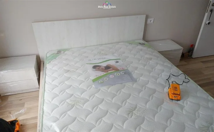 Tirane, jepet me qera apartament 1+1 Kati 4, 65 m² 520 € (Rruga Demneri)