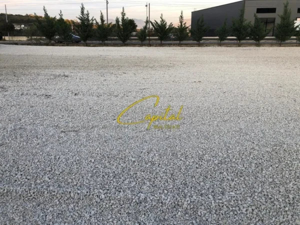 Tirane, jepet me qera toke , 3.000 m² (PRUSH)