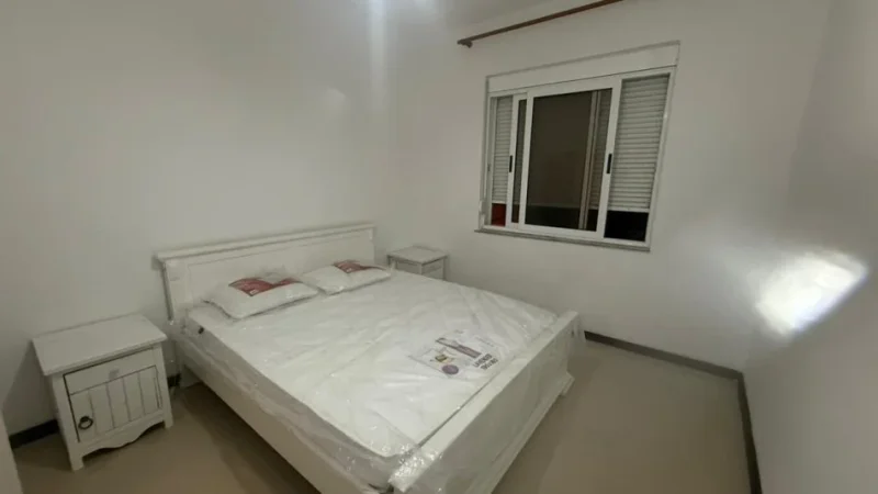 Tirane, jepet me qera apartament 2+1+Ballkon Kati 3, 80 m² 550 € (Perball Square)