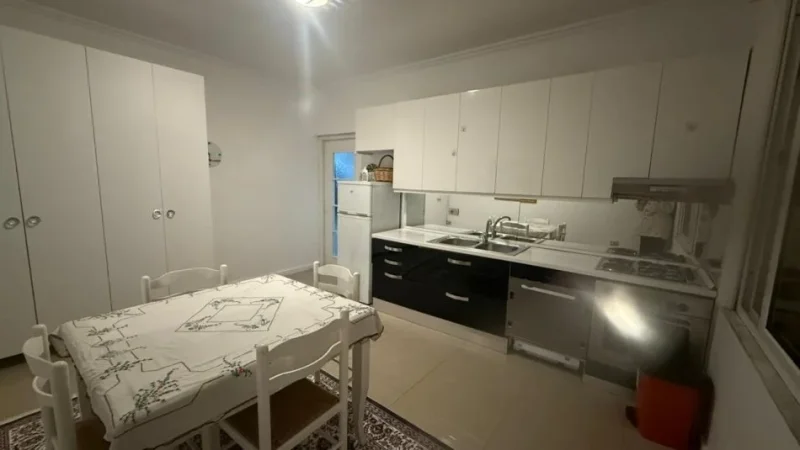 Tirane, jepet me qera apartament 2+1+Ballkon Kati 3, 80 m² 550 € (Perball Square)