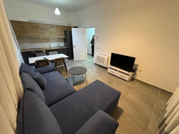 Tirane, jepet me qera apartament 1+1 Kati 0, 500 € 