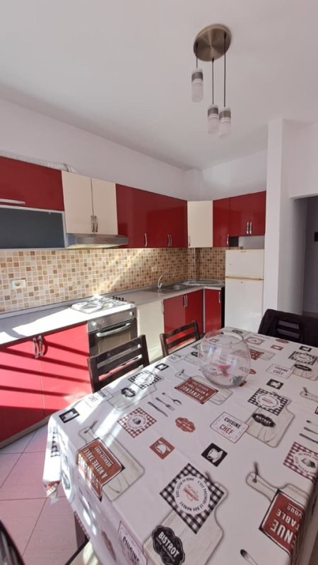 Tirane, shitet apartament 2+1+Ballkon Kati 5, 78 m² 85.000 € (Astiri)