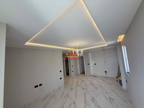 Sarande, shitet apartament 2+1+Ballkon Kati 5, 85 m² 160.000 € 