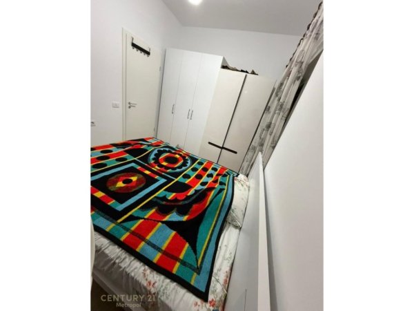 Tirane, jepet me qera apartament 2+1 Kati 3, 76 m² 600 € (Mangalem)