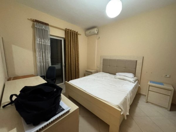 Tirane, jepet me qera apartament 2+1 Kati 6, 700 € 