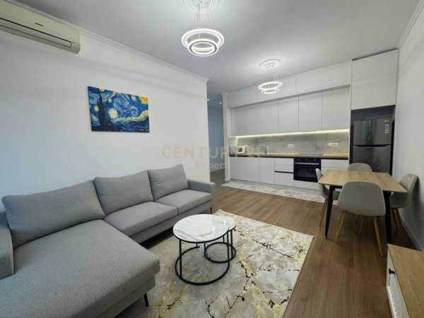Tirane, jepet me qera apartament 2+1 Kati 2, 74 m² 500 € (Ish Dogana)