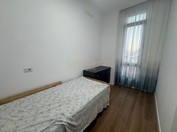 Tirane, jepet me qera apartament 2+1 Kati 2, 74 m² 500 € (Ish Dogana)