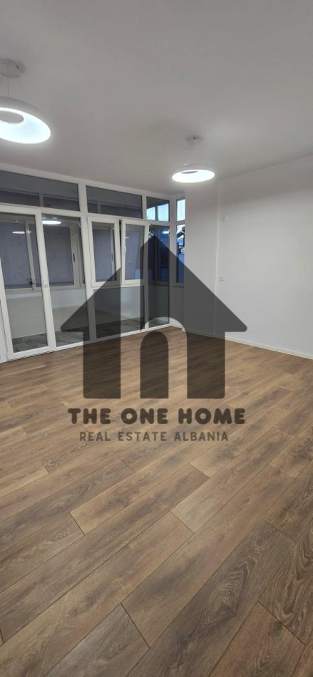 Tirane, shitet apartament 2+1+Ballkon Kati 7, 93 m² 215.000 € (Rr Mine Peza)