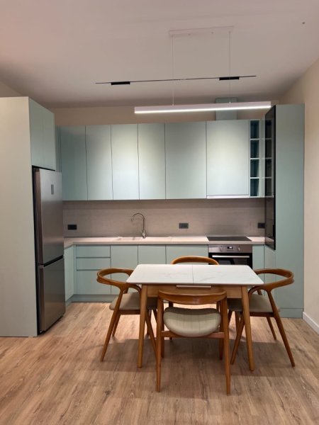 Jepet me Qira Apartament 2+1 te Komplekesi Delijorgji me cmimin  1.300 €URO