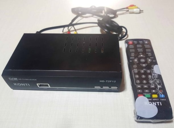 Lushnje, shes Aparatin Dvbt 2. I perdorur por ne gjendje te rregullt pune. 10 mij te vjetra