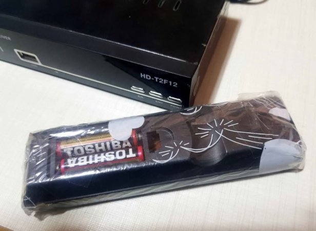 Lushnje, shes Aparatin Dvbt 2. I perdorur por ne gjendje te rregullt pune. 10 mij te vjetra