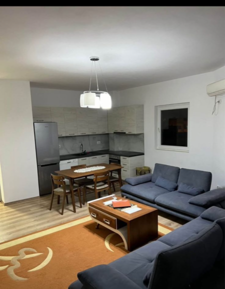 Tirane, jepet me qera apartament 2+1 Kati 3, 430 € 