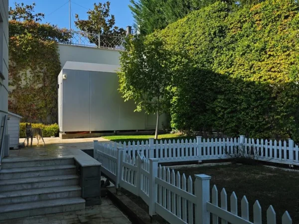 Tirane, shitet Vile , 444 m² 