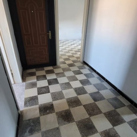 Kavaje, shitet apartament 1+1+Aneks+Ballkon Kati 3, 50 m² 31.958 € (Kavaje,afer qendres)