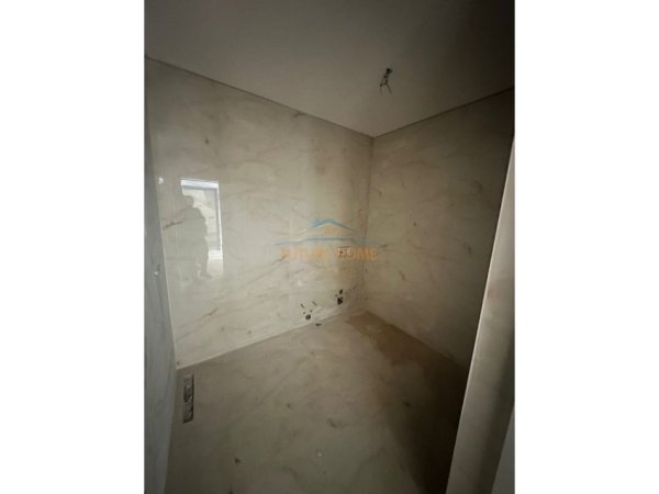 Tirane, shitet apartament 1+1+Ballkon Kati 9, 79 m² 128.000 € (Garden Residence Turdiu, Tiranë.)