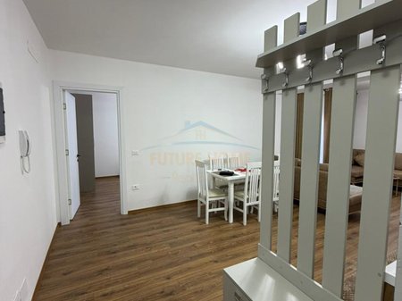 Tirane, jepet me qera apartament 2+1 Kati 2, 91 m² 800 € 